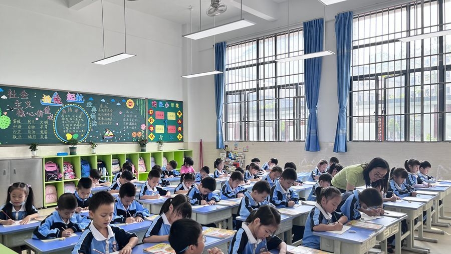 維格教育照明：專業(yè)教室燈，點亮求知之路