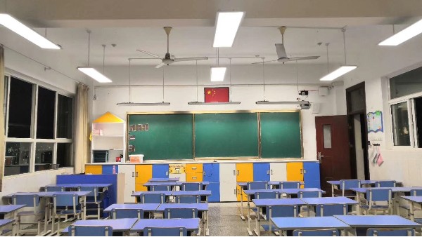 教室優(yōu)質(zhì)照明光環(huán)境怎樣為學生們的視力健康保駕護航？