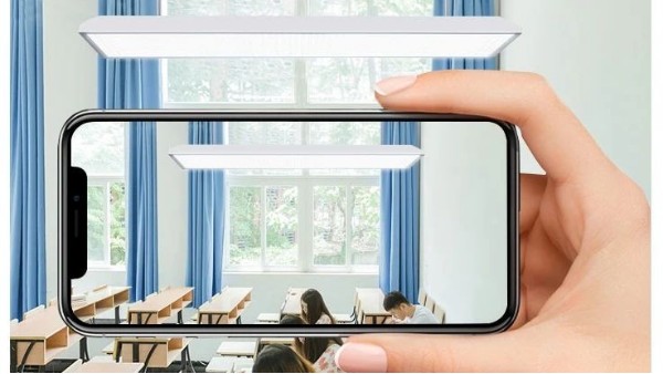 光環(huán)境是影響學(xué)生近視的重要因素，教室照明成為近視防控新戰(zhàn)場(chǎng)